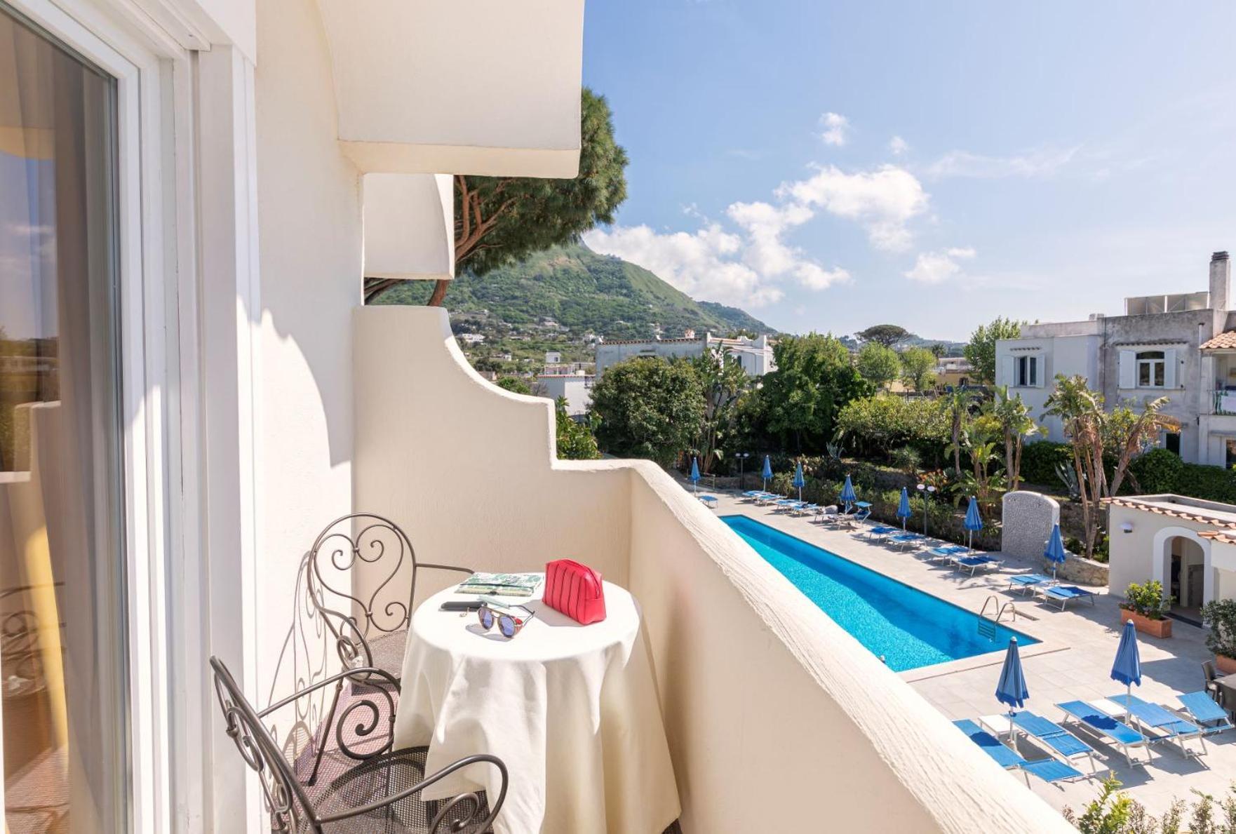 Le Canne Family Resort & Spa Forio di Ischia Rum bild